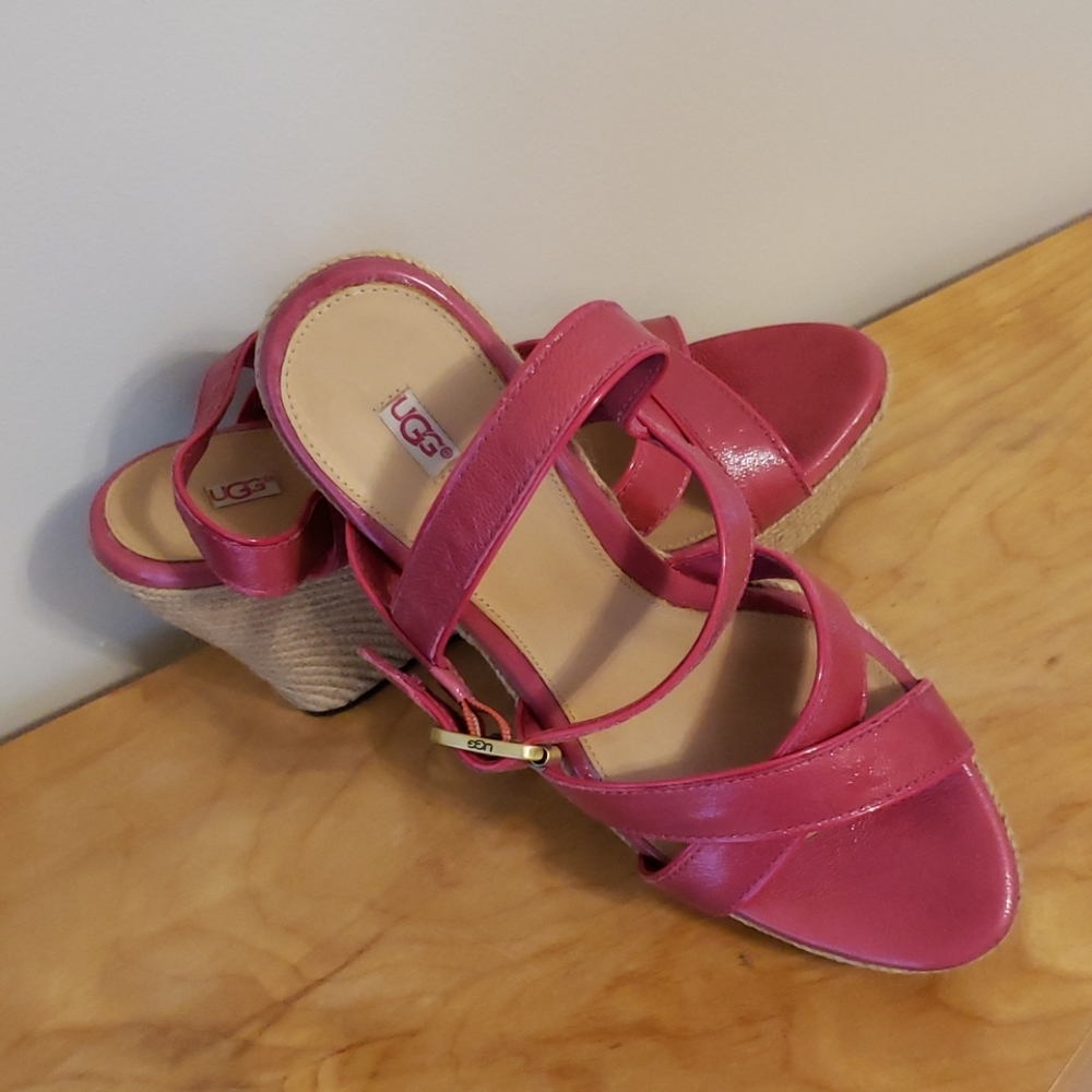 NWOT UGG Jackilyn Platform Wedge Sandal Size 9 - Picture 5 of 5